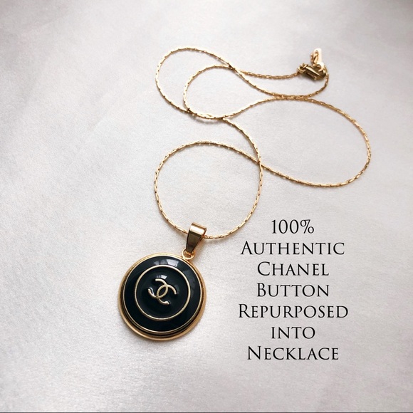 Chanel Necklace - Picture 3 of 6